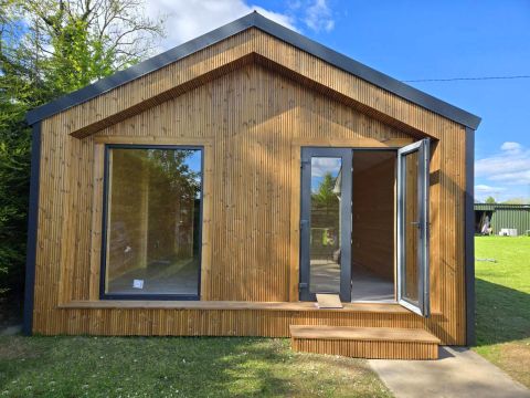 casetta coibentata isolata, casetta isolata abitabile, casa coibentata