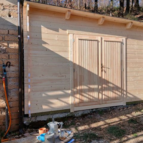 casetta addossata in legno, vano addizionale addossato, casette italia